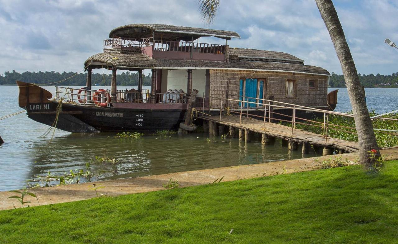Blue Serene Resort Guruvayur Ngoại thất bức ảnh