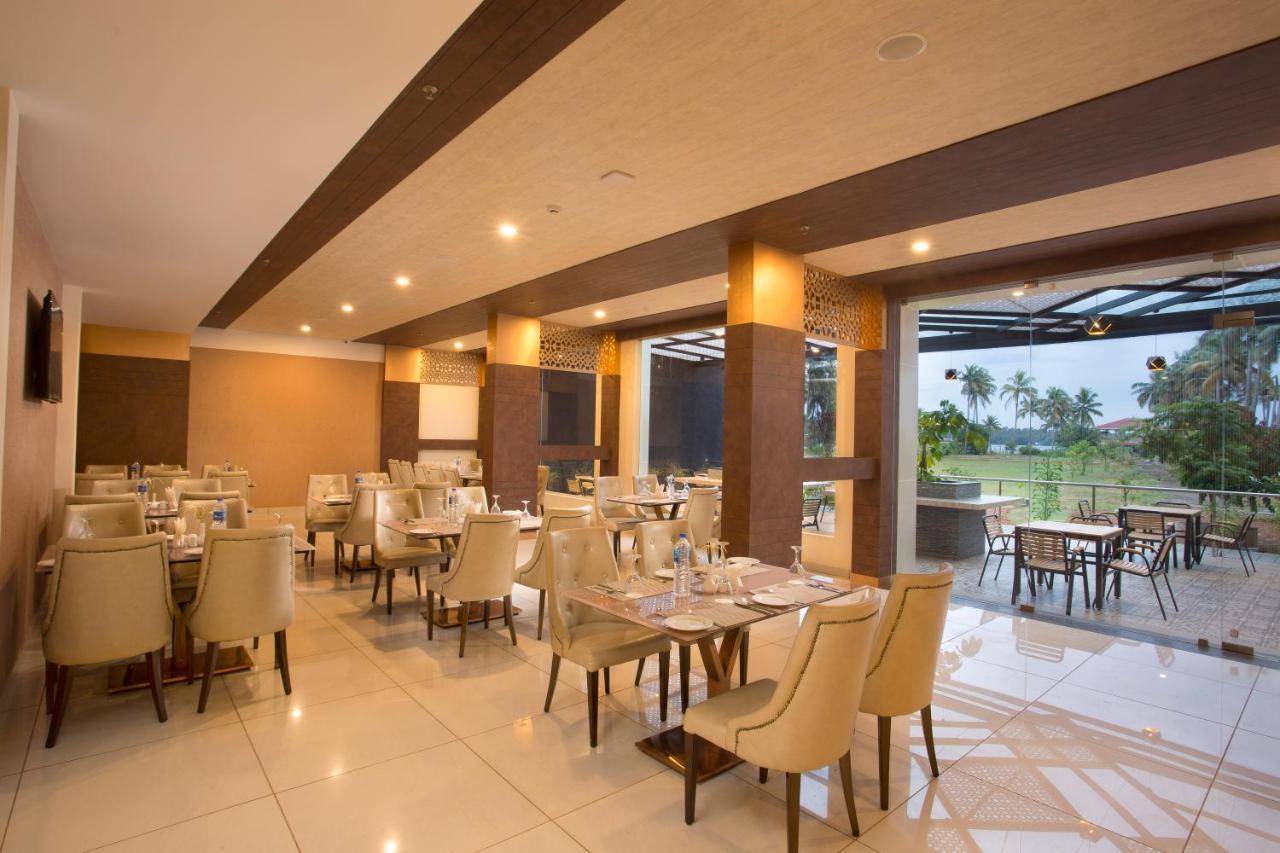 Blue Serene Resort Guruvayur Ngoại thất bức ảnh