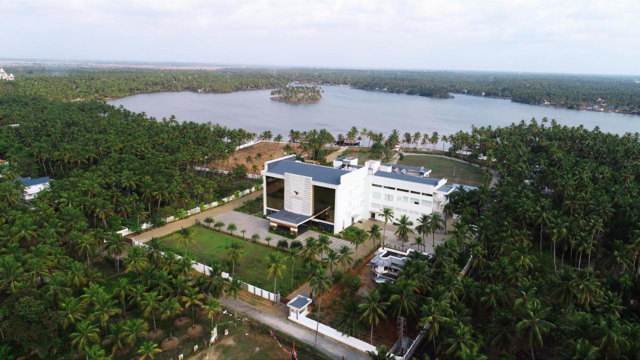 Blue Serene Resort Guruvayur Ngoại thất bức ảnh