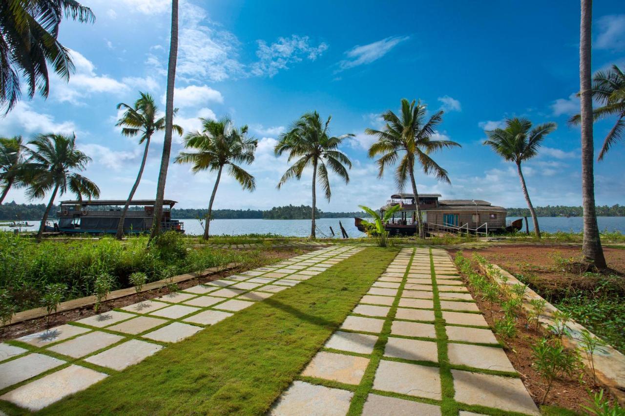 Blue Serene Resort Guruvayur Ngoại thất bức ảnh
