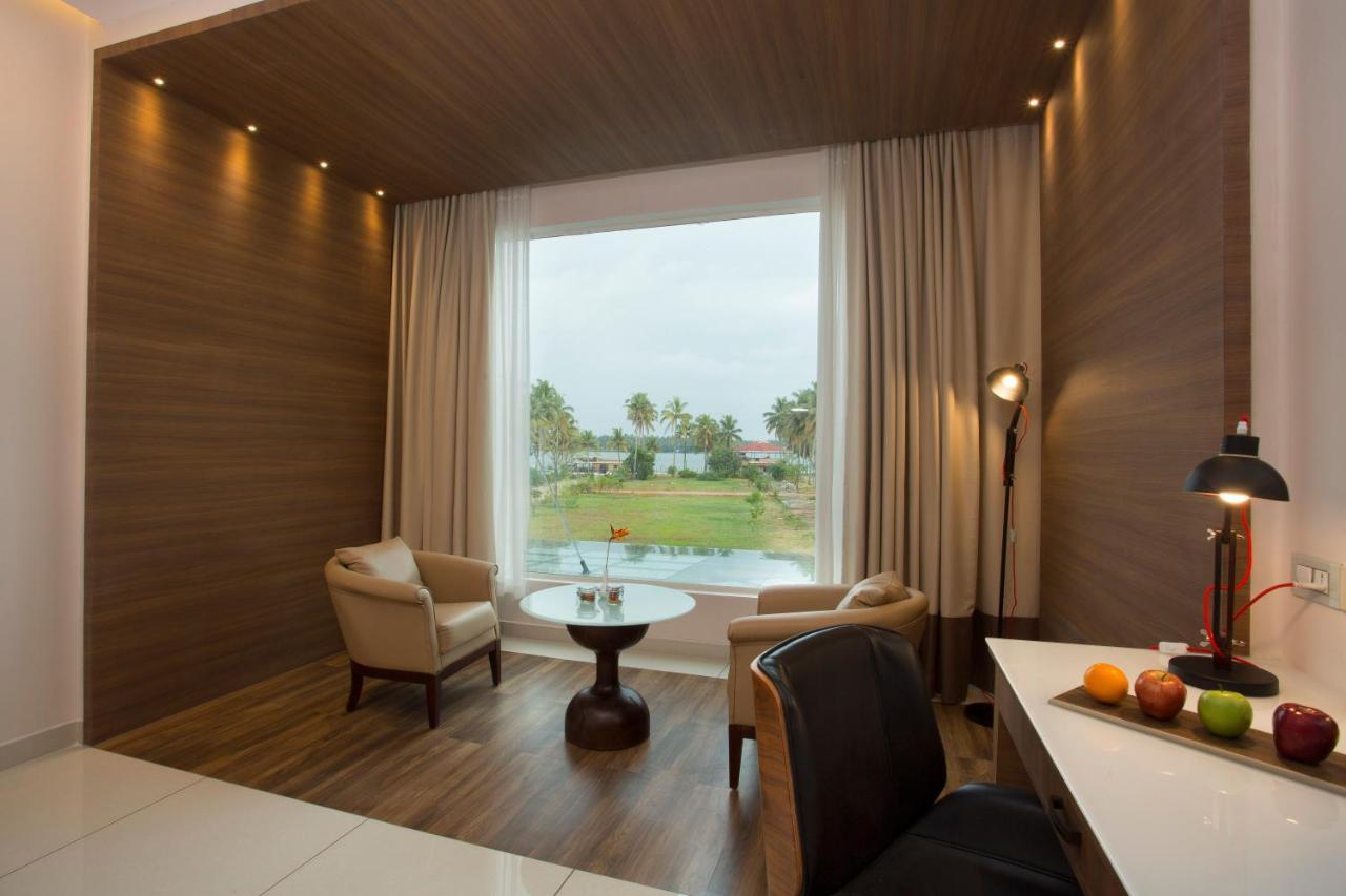 Blue Serene Resort Guruvayur Ngoại thất bức ảnh
