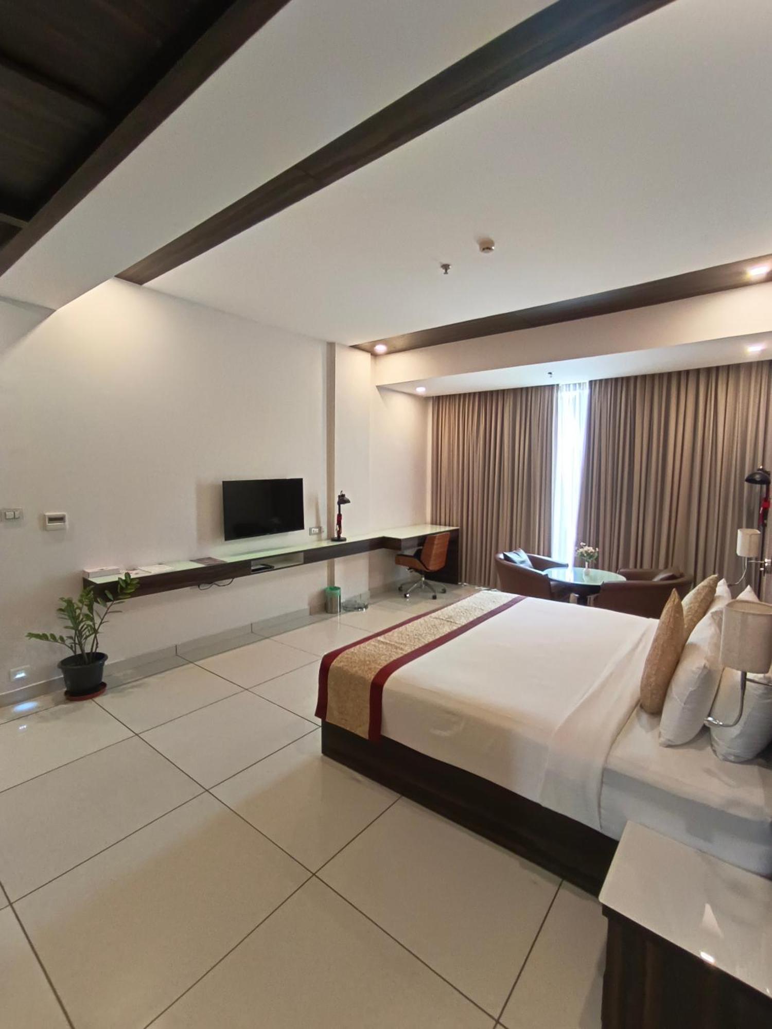 Blue Serene Resort Guruvayur Ngoại thất bức ảnh